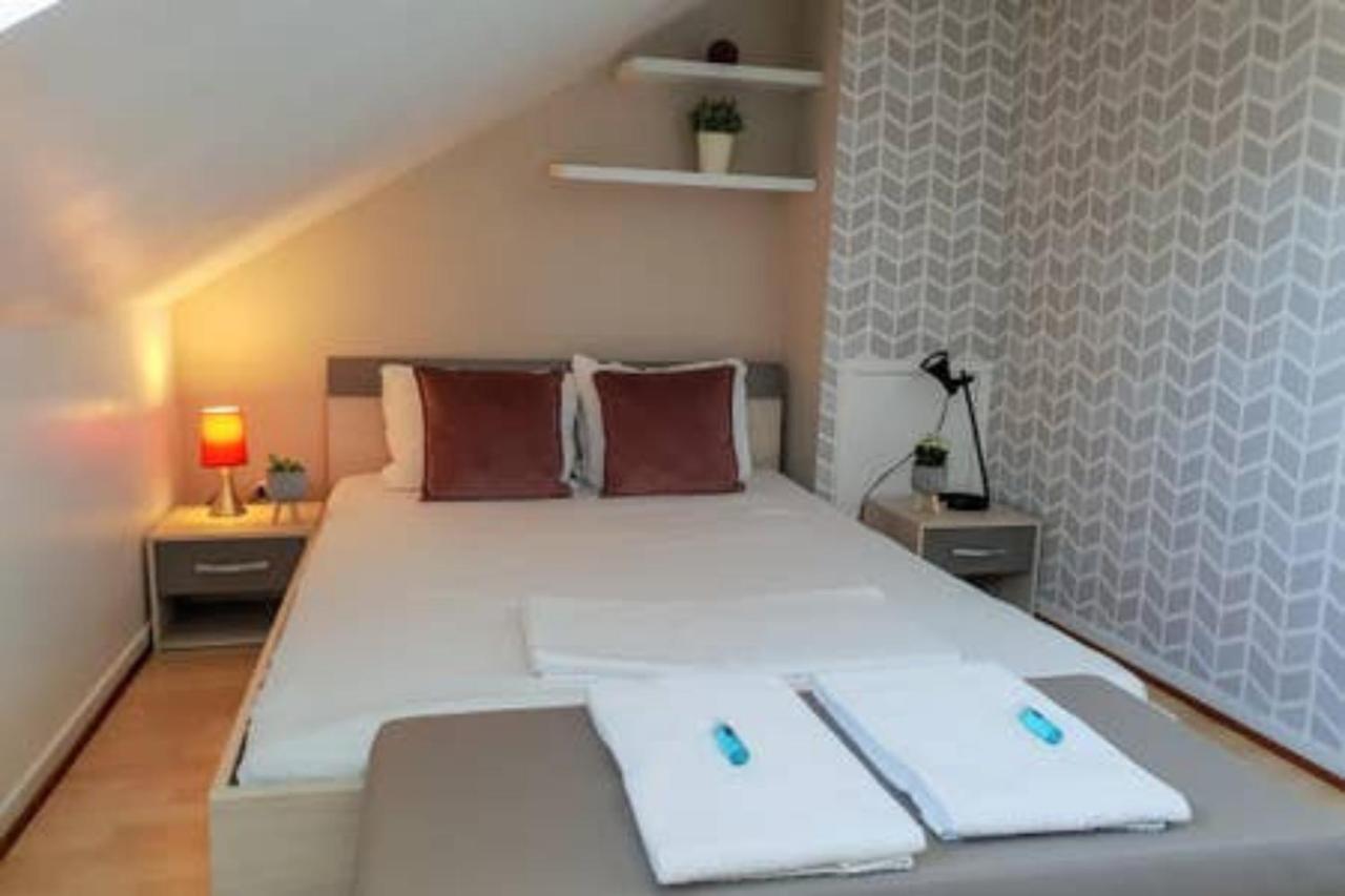 Le Duplex - Hyper Centre - Gare - Wifi - Netflix - Disney + Анси Экстерьер фото